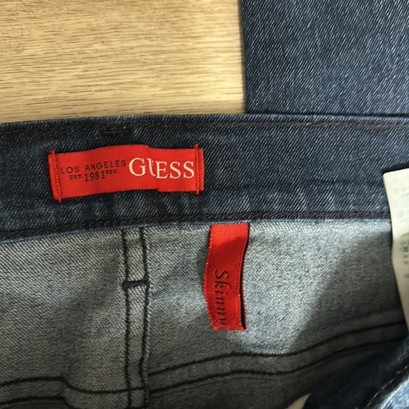 Guess Jeans - Picture 6 of 8